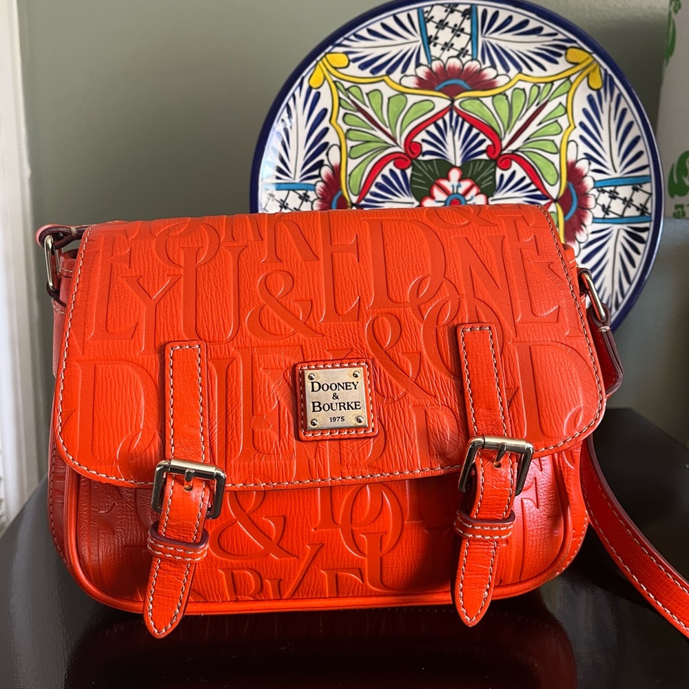 Dooney & Bourke Safari Crossbody Embossed bag Orange color 10Lx4.25Wx7H